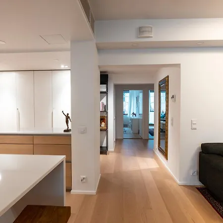 Apartmán -- 2ndhomes Gorgeous And Modern 2br With Balcony --