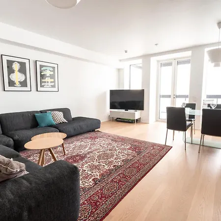 -- 2ndhomes Gorgeous And Modern 2br With Balcony -- Apartmán *